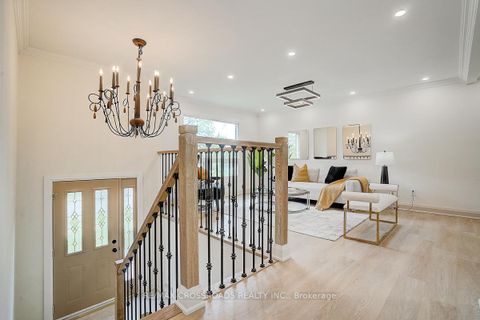 Photo 2 at 160 letitia Street, Letitia Heights, Barrie