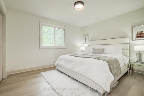 Photo 18 at 160 letitia Street, Letitia Heights, Barrie