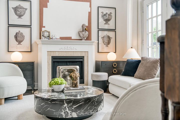 Photo 5 at 21 MACKENZIE'S STAND Avenue, Unionville, Markham