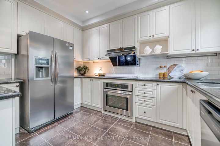 Photo 19 at 21 MACKENZIE'S STAND Avenue, Unionville, Markham