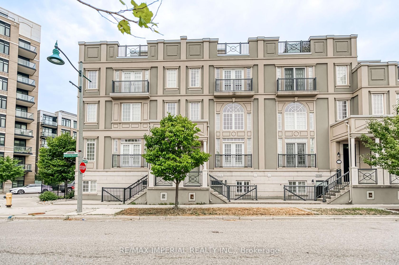 21 MACKENZIE'S STAND Avenue, Unionville, Markham 2