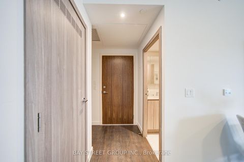 Photo 9 at 1507 - 27 McMahon Drive, Bayview Village, Toronto