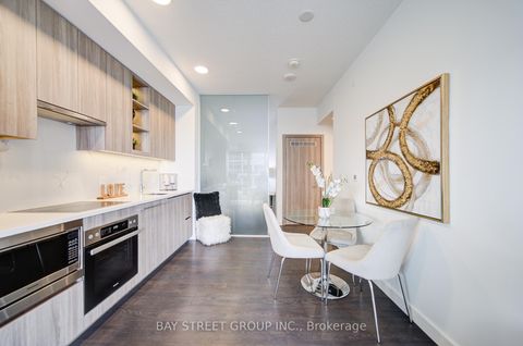 Photo 17 at 1507 - 27 McMahon Drive, Bayview Village, Toronto