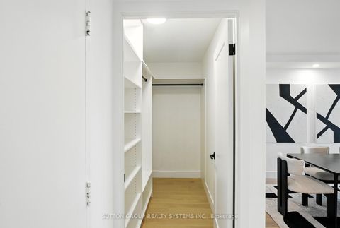 Photo 3 at 907 - 812 Burnhamthorpe Road, Markland Wood, Toronto