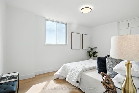 Photo 18 at 907 - 812 Burnhamthorpe Road, Markland Wood, Toronto
