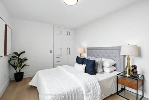Photo 19 at 907 - 812 Burnhamthorpe Road, Markland Wood, Toronto
