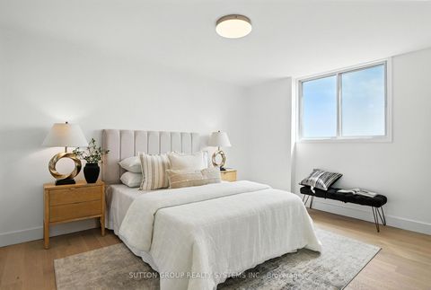 Photo 22 at 907 - 812 Burnhamthorpe Road, Markland Wood, Toronto