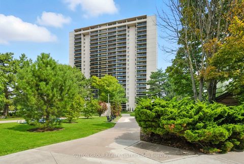 Photo 31 at 907 - 812 Burnhamthorpe Road, Markland Wood, Toronto