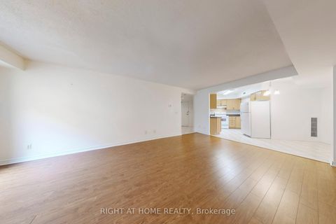 Photo 7 at 310 - 211 Randolph Road, Leaside, Toronto