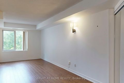 Photo 12 at 310 - 211 Randolph Road, Leaside, Toronto