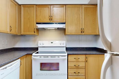 Photo 25 at 310 - 211 Randolph Road, Leaside, Toronto