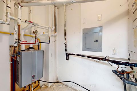 Photo 27 at 310 - 211 Randolph Road, Leaside, Toronto