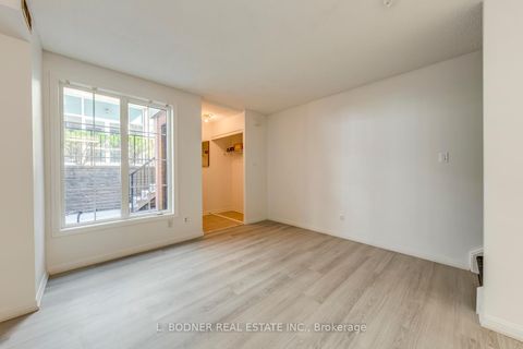 Photo 7 at 116 - 70 Douro Street, Niagara, Toronto