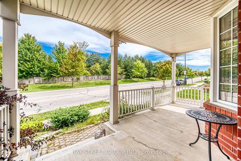 Photo 4 at 604 Mavrinac Boulevard, Bayview Northeast, Aurora