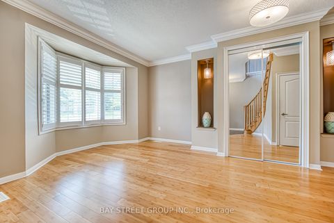 Photo 6 at 604 Mavrinac Boulevard, Bayview Northeast, Aurora