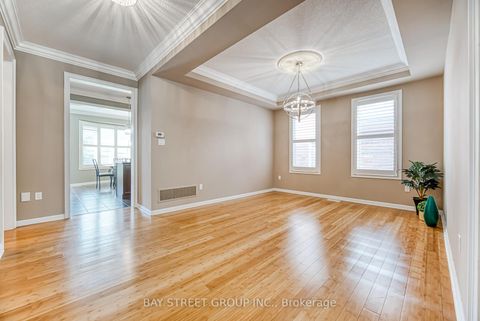 Photo 9 at 604 Mavrinac Boulevard, Bayview Northeast, Aurora