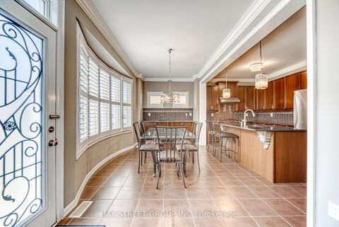 Photo 18 at 604 Mavrinac Boulevard, Bayview Northeast, Aurora