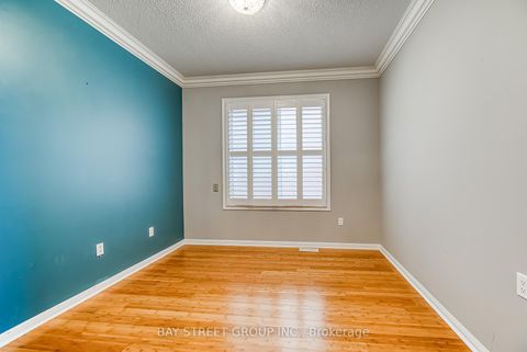 Photo 19 at 604 Mavrinac Boulevard, Bayview Northeast, Aurora