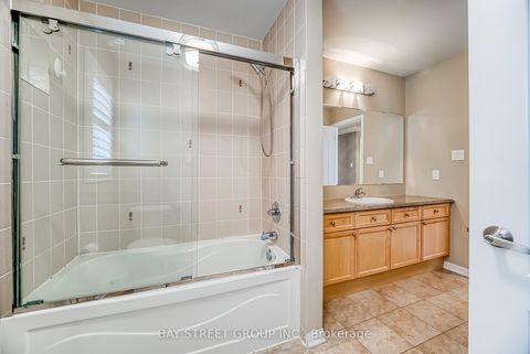 Photo 31 at 604 Mavrinac Boulevard, Bayview Northeast, Aurora