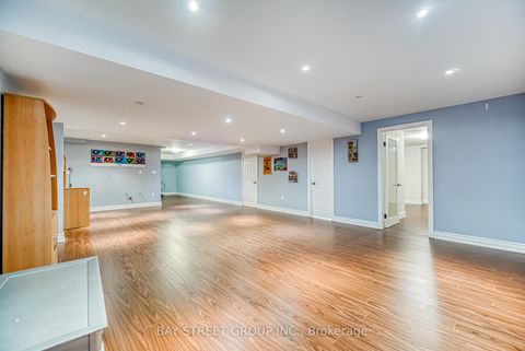 Photo 35 at 604 Mavrinac Boulevard, Bayview Northeast, Aurora
