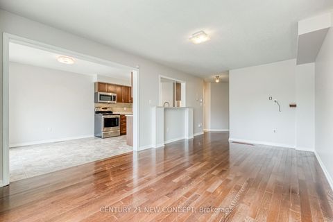 Photo 9 at 2174 Taggart Crt, Alcona, Innisfil