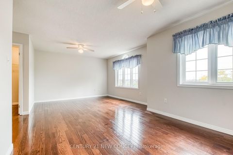 Photo 24 at 2174 Taggart Crt, Alcona, Innisfil