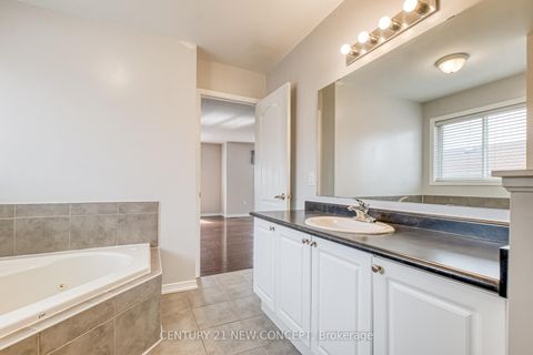 Photo 30 at 2174 Taggart Crt, Alcona, Innisfil