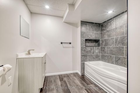 Photo 43 at 2174 Taggart Crt, Alcona, Innisfil