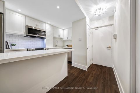 Photo 10 at 310 - 88 Charles Street E, Yonge Corridor, Toronto