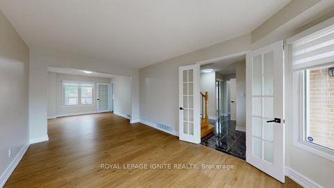 Photo 3 at 18 Littleborough Court, Highland Creek, Toronto Photo 3 at 18 Littleborough Court, Highland Creek, Toronto