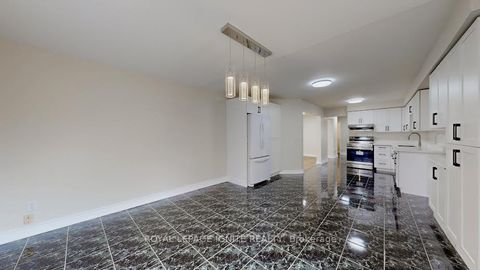 Photo 8 at 18 Littleborough Court, Highland Creek, Toronto