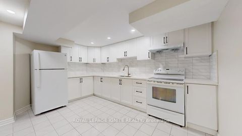 Photo 39 at 18 Littleborough Court, Highland Creek, Toronto