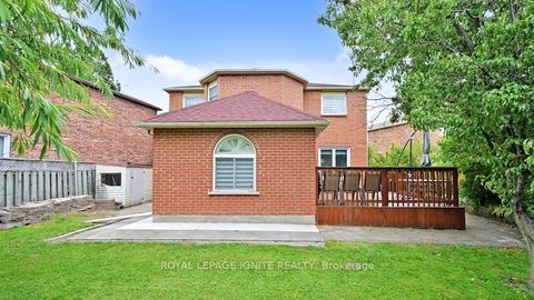 Photo 46 at 18 Littleborough Court, Highland Creek, Toronto