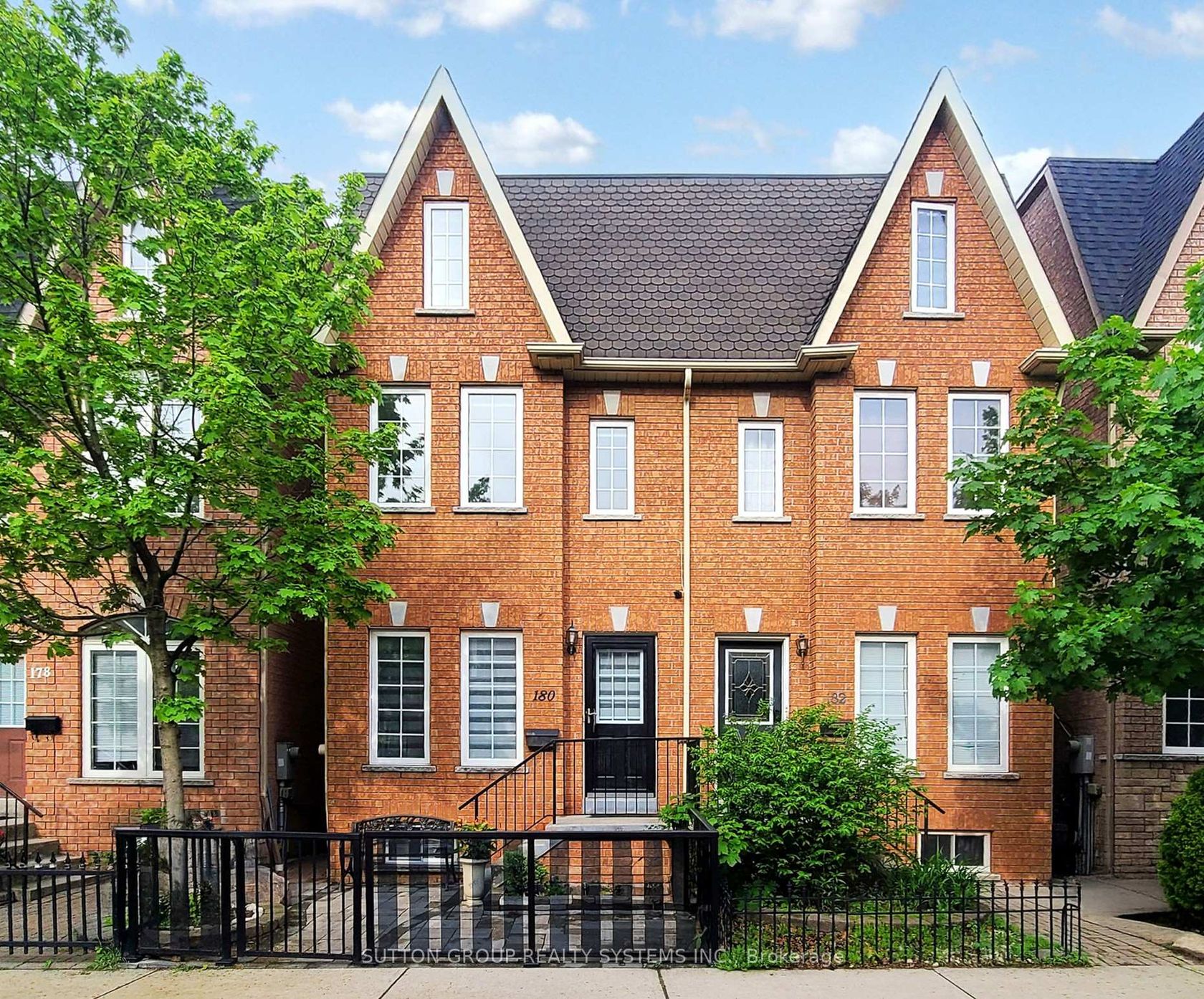180 Rankin Crescent, Junction, Toronto 