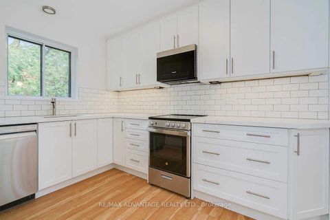 Photo 11 at 108 Hubbard Boulevard, The Beaches, Toronto
