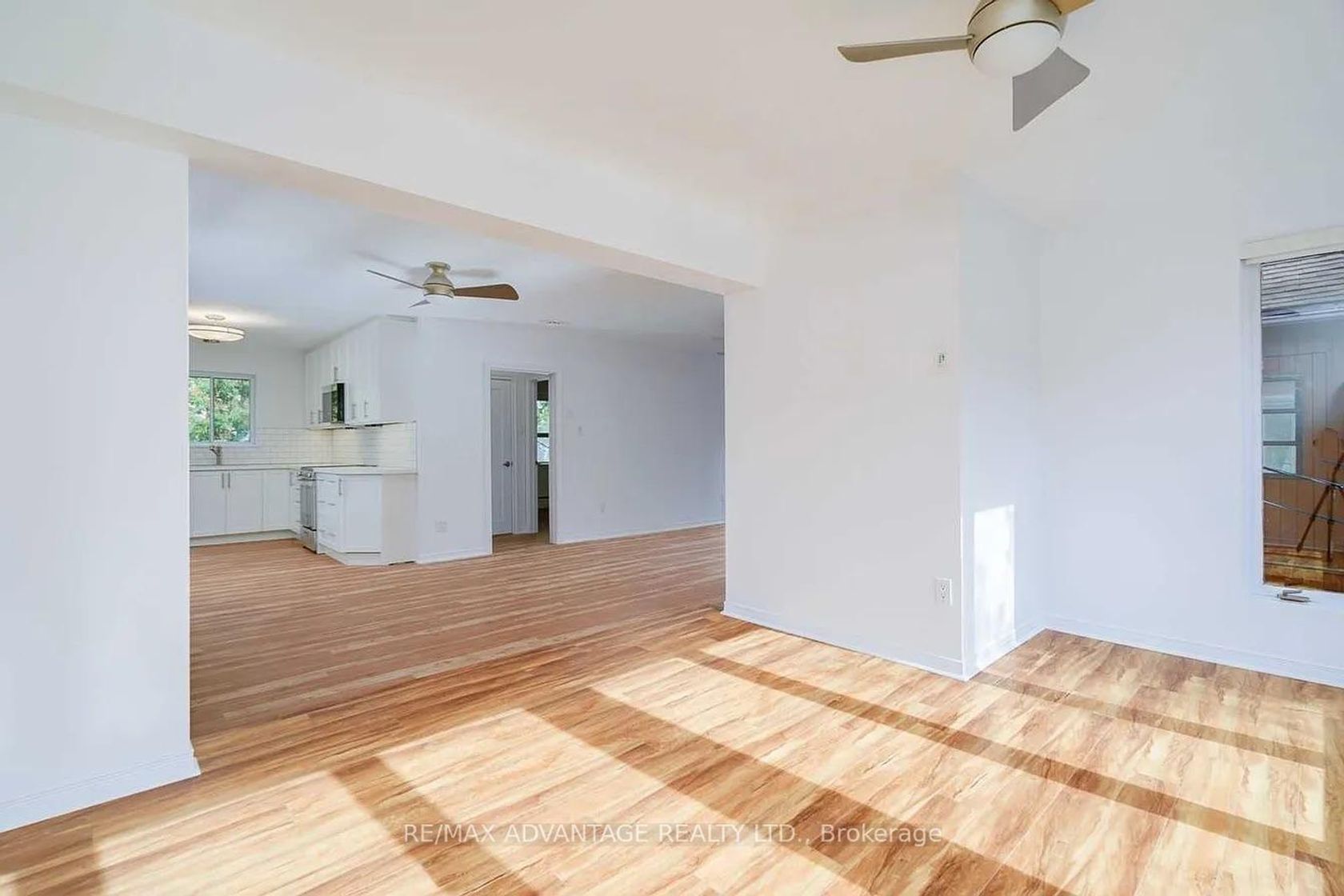 Photo 9 at 108 Hubbard Boulevard, The Beaches, Toronto Photo 9 at 108 Hubbard Boulevard, The Beaches, Toronto