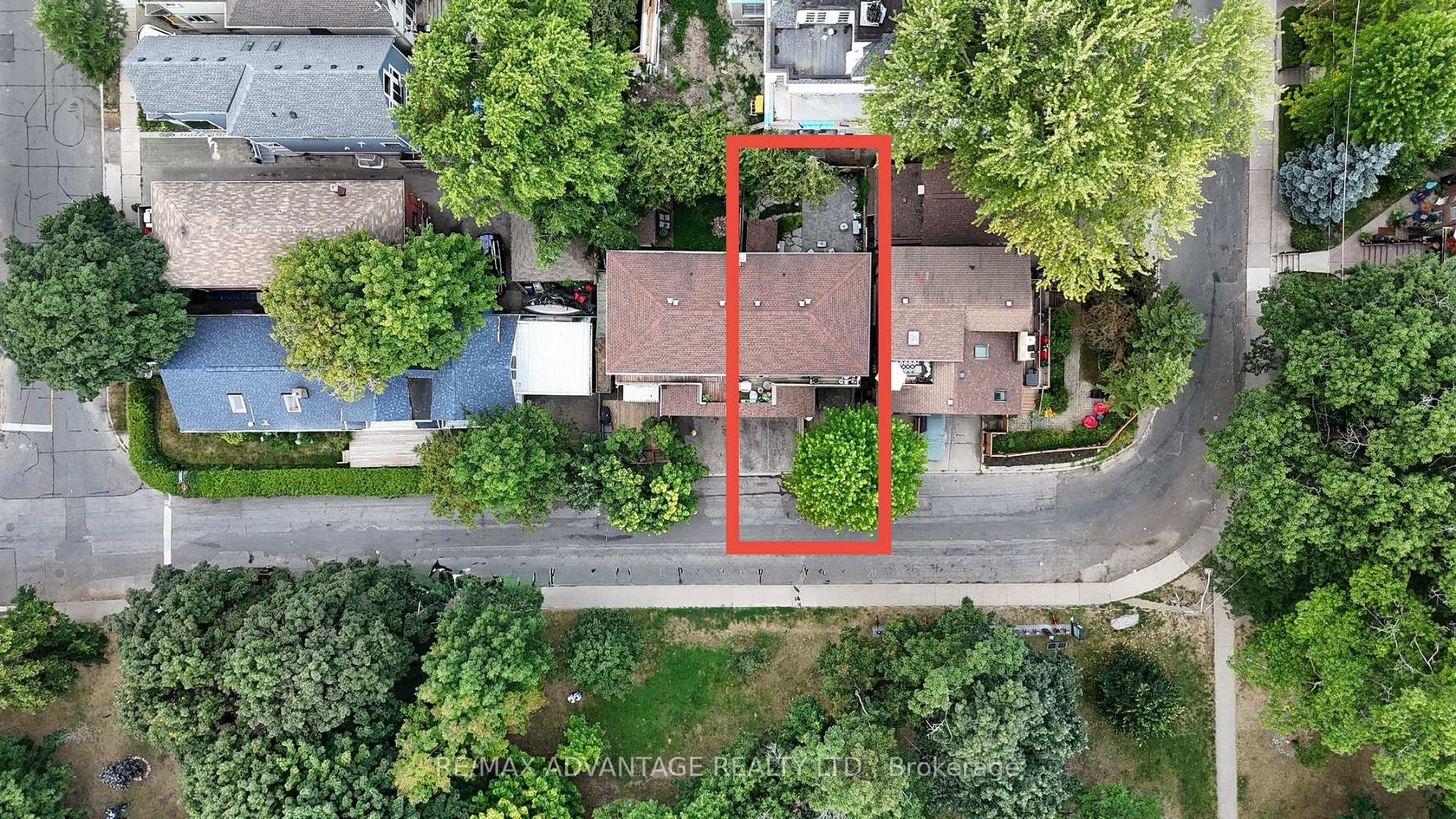 Photo 31 at 108 Hubbard Boulevard, The Beaches, Toronto Photo 31 at 108 Hubbard Boulevard, The Beaches, Toronto