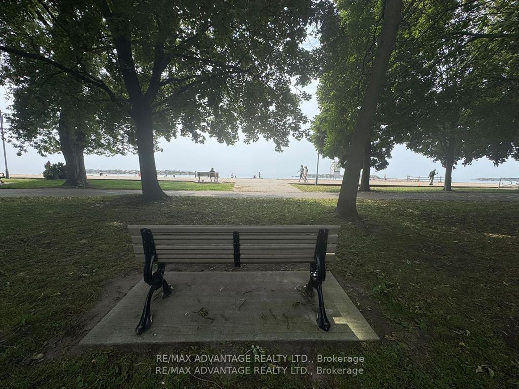 Photo 34 at 108 Hubbard Boulevard, The Beaches, Toronto Photo 34 at 108 Hubbard Boulevard, The Beaches, Toronto