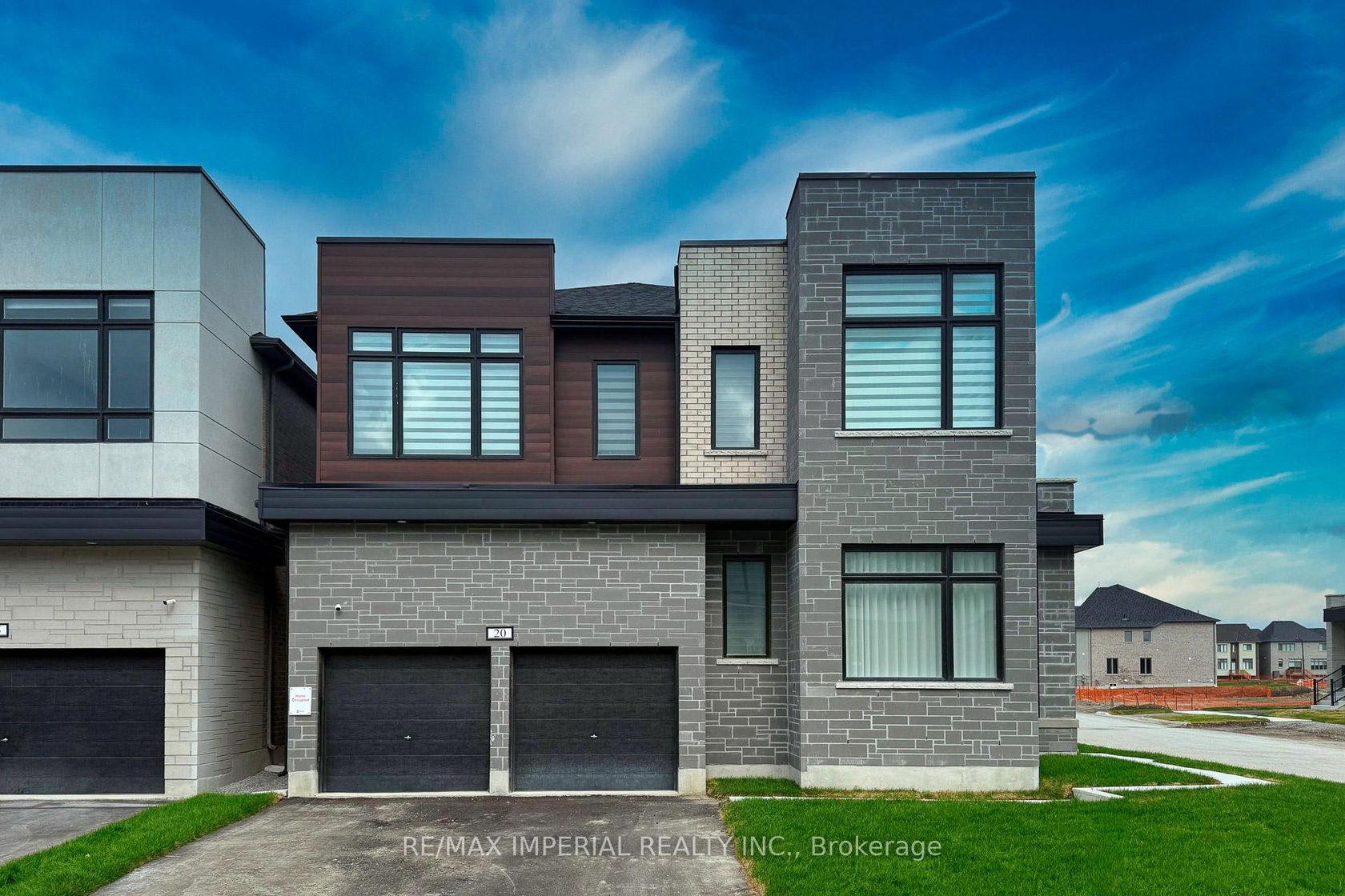 20 Harold Humphrey Street, Angus Glen, Markham photo number 2