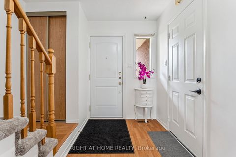 Photo 3 at 115 Laidlaw Drive, West Bayfield, Barrie