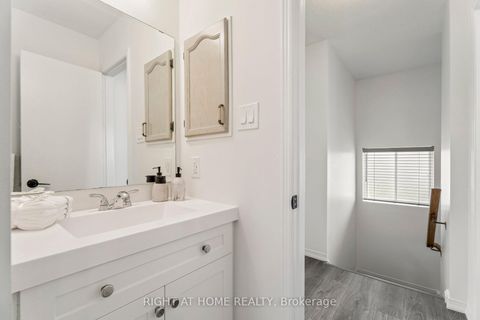 Photo 11 at 115 Laidlaw Drive, West Bayfield, Barrie Photo 11 at 115 Laidlaw Drive, West Bayfield, Barrie