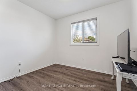 Photo 16 at 115 Laidlaw Drive, West Bayfield, Barrie