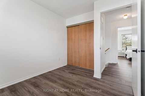 Photo 17 at 115 Laidlaw Drive, West Bayfield, Barrie Photo 17 at 115 Laidlaw Drive, West Bayfield, Barrie
