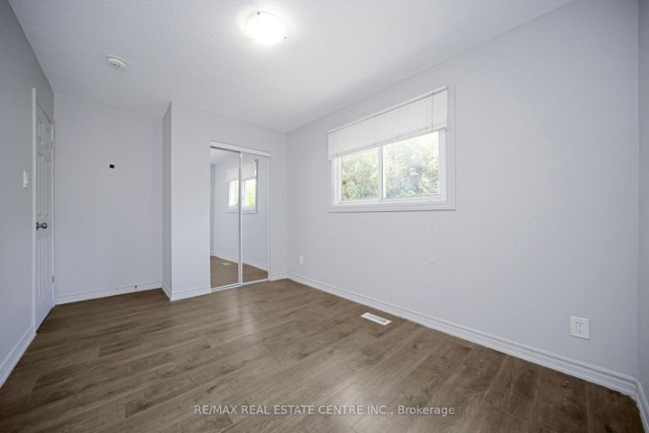 Photo 22 at 35 Madison Street, Central Park, Brampton