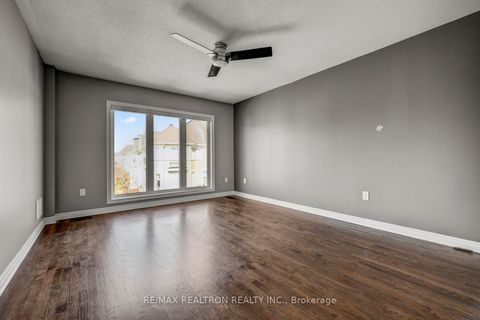 Photo 11 at 136 Vittorio De Luca Drive, East Woodbridge, Vaughan