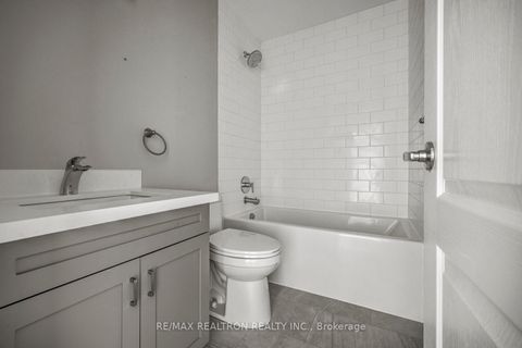 Photo 15 at 136 Vittorio De Luca Drive, East Woodbridge, Vaughan