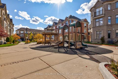 Photo 24 at 136 Vittorio De Luca Drive, East Woodbridge, Vaughan