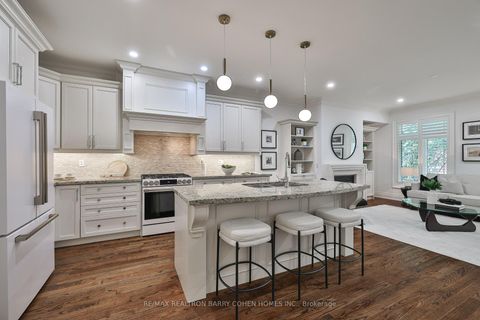 Photo 6 at 136 Bowood Avenue, Lawrence Park North, Toronto