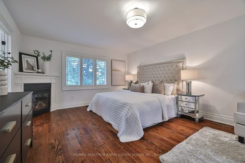 Photo 16 at 136 Bowood Avenue, Lawrence Park North, Toronto