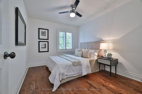 Photo 23 at 136 Bowood Avenue, Lawrence Park North, Toronto